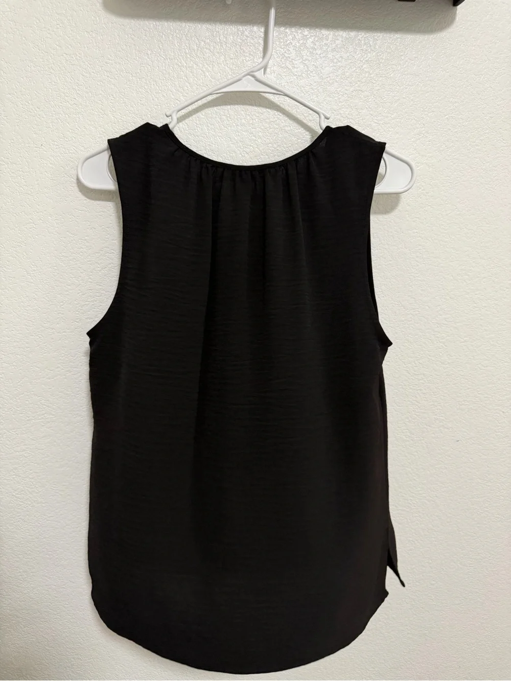 Michael Kors Black Sleeveless Button-Front Camisole